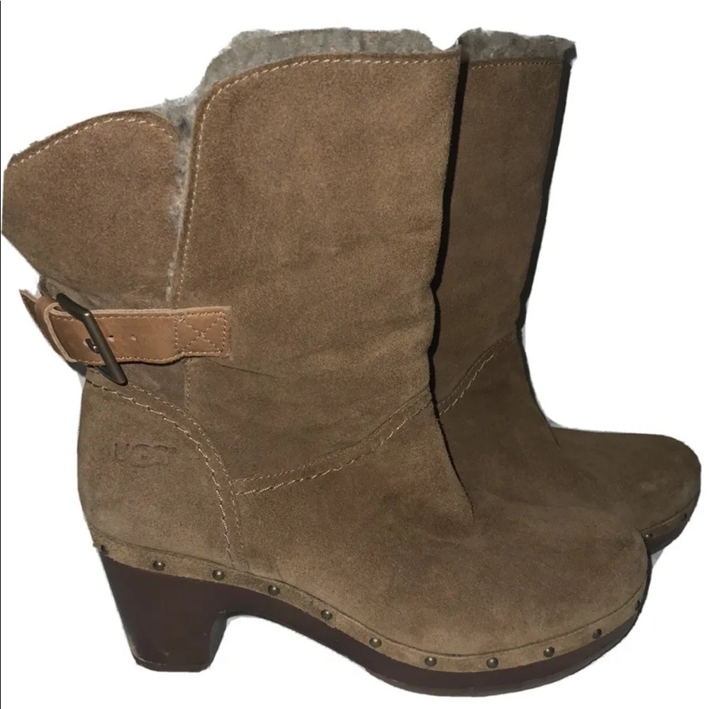 Ugg boots women’s size 8